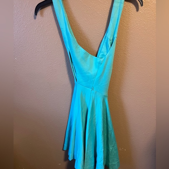 Turquoise flare dress - Picture 2 of 3